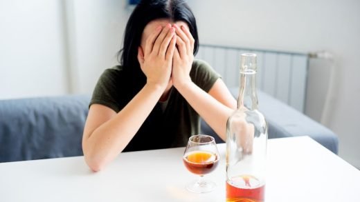Alkoholio detoksikacijos supratimas: Pirmasis žingsnis link sveikimo